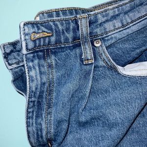 A new day denim jeans, loose fit , size 33